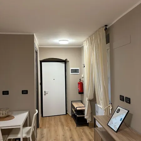 San Lorenzo Apartment *